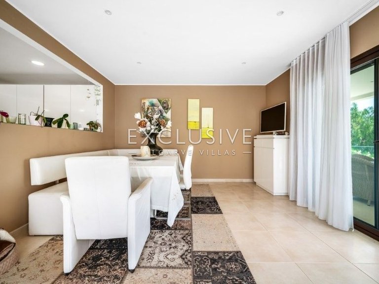 Villa for Sale in PortimÃo, Algarve 7