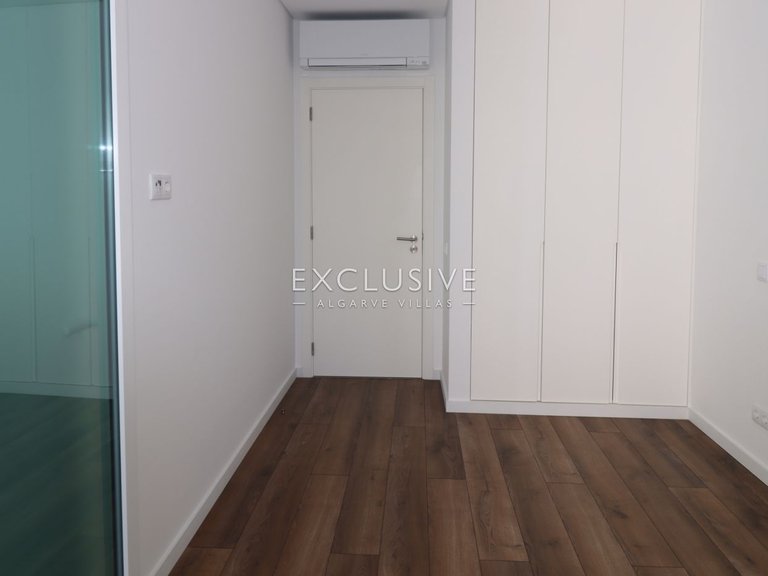 Apartment for Sale in Vilamoura, Algarve 18