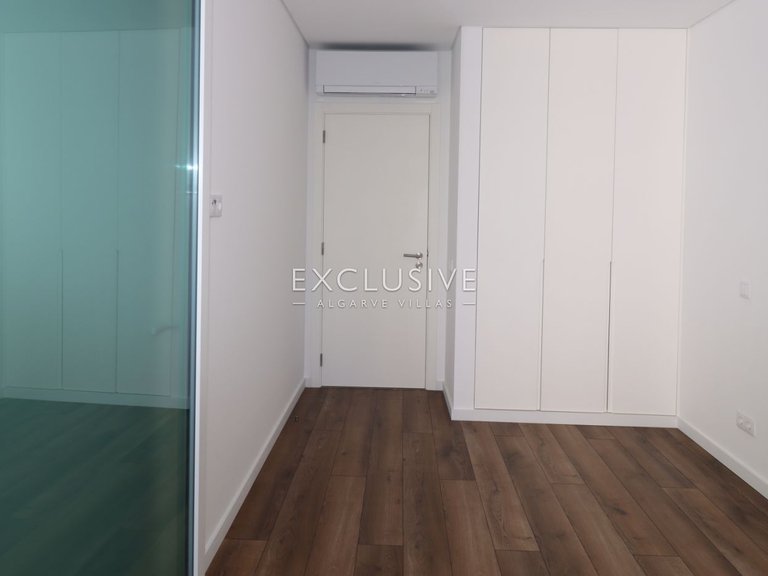 Apartment for Sale in Vilamoura, Algarve 14