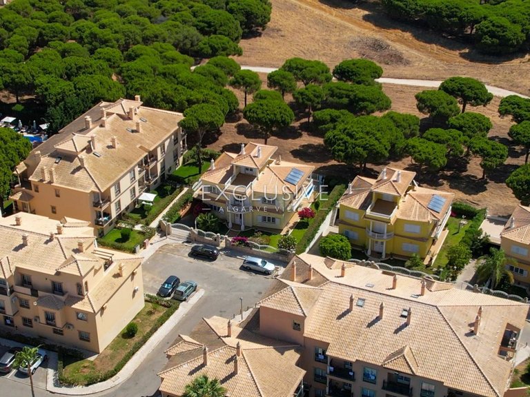 Villa for Sale in Albufeira, Algarve 32