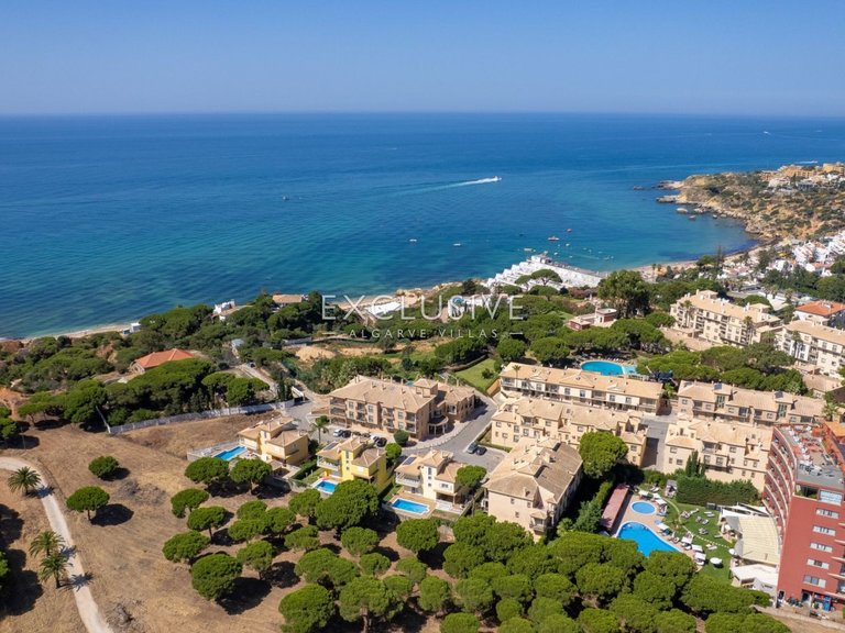 Villa for Sale in Albufeira, Algarve 47