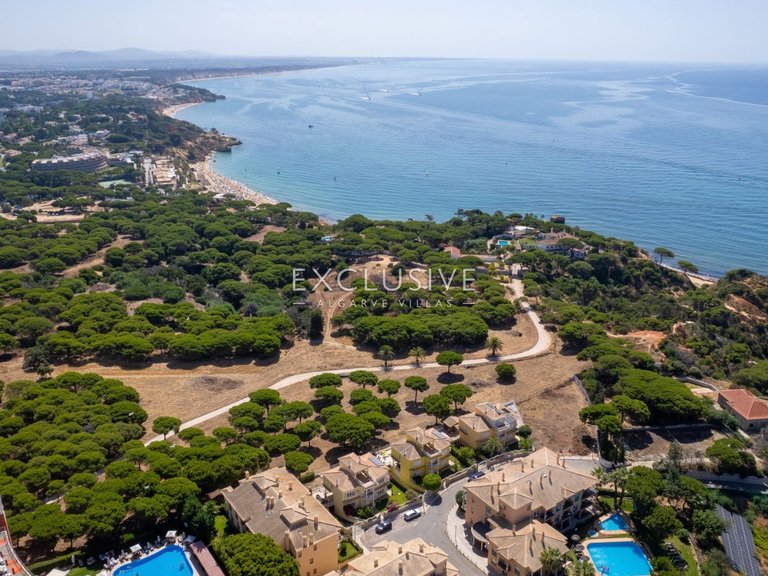 Villa for Sale in Albufeira, Algarve 49