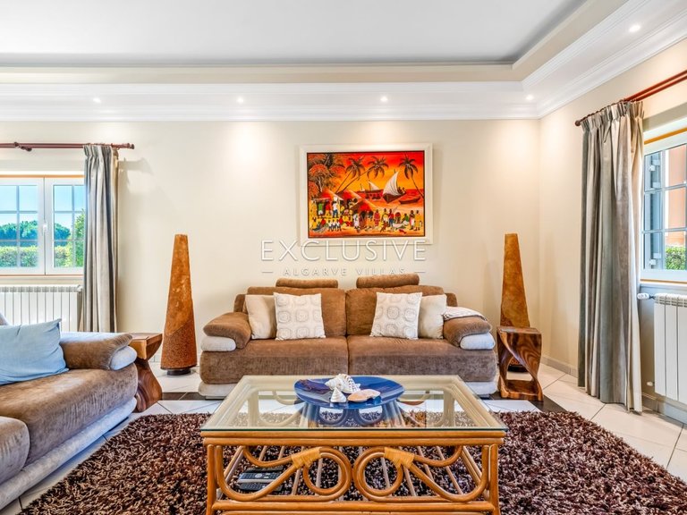 Villa for Sale in Albufeira, Algarve 8