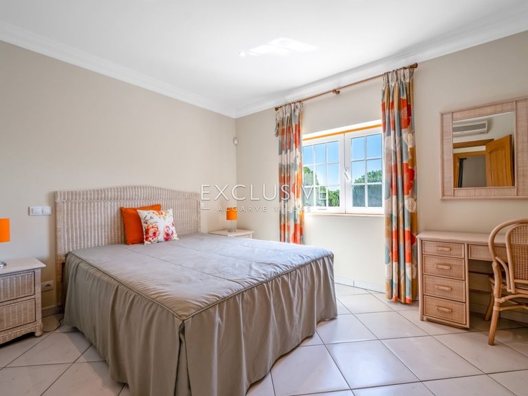 Villa for Sale in Albufeira, Algarve 27