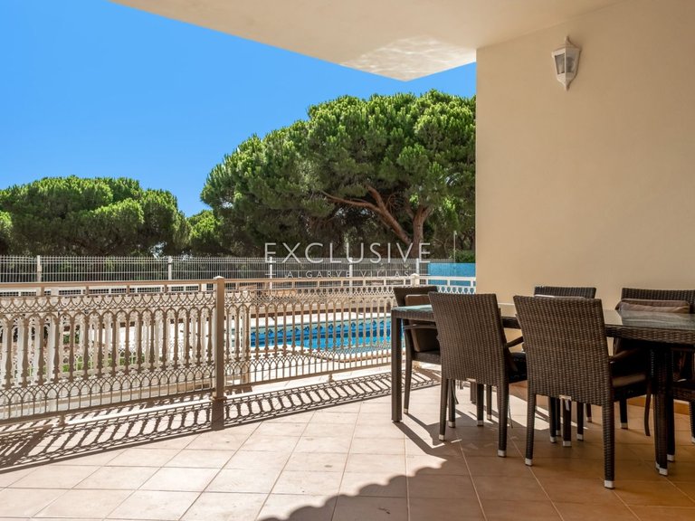 Villa for Sale in Albufeira, Algarve 41