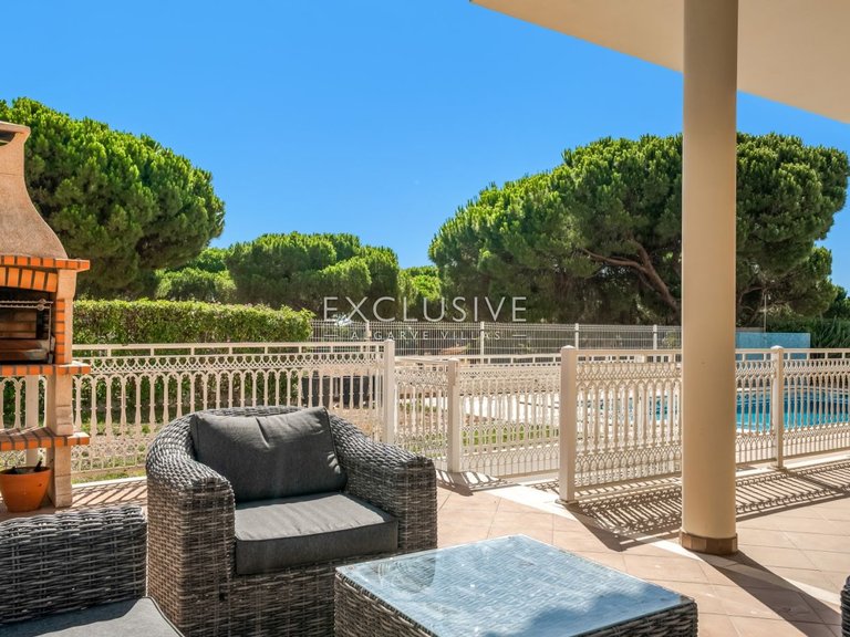 Villa for Sale in Albufeira, Algarve 43