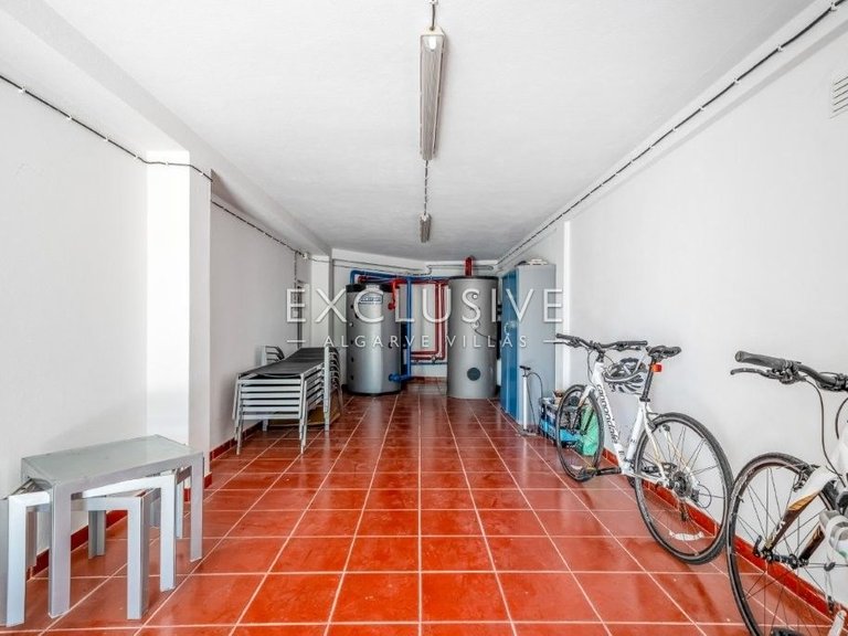 Villa for Sale in Carvoeiro, Algarve 49