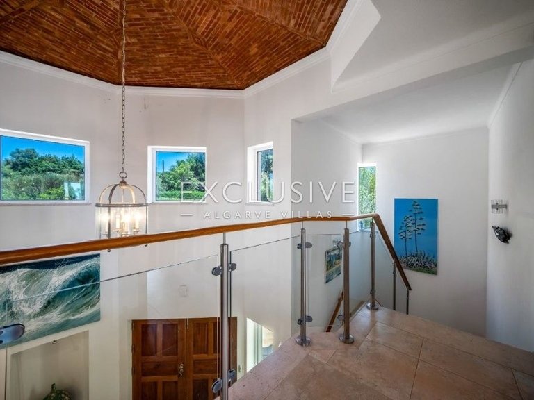 Villa for Sale in Carvoeiro, Algarve 38