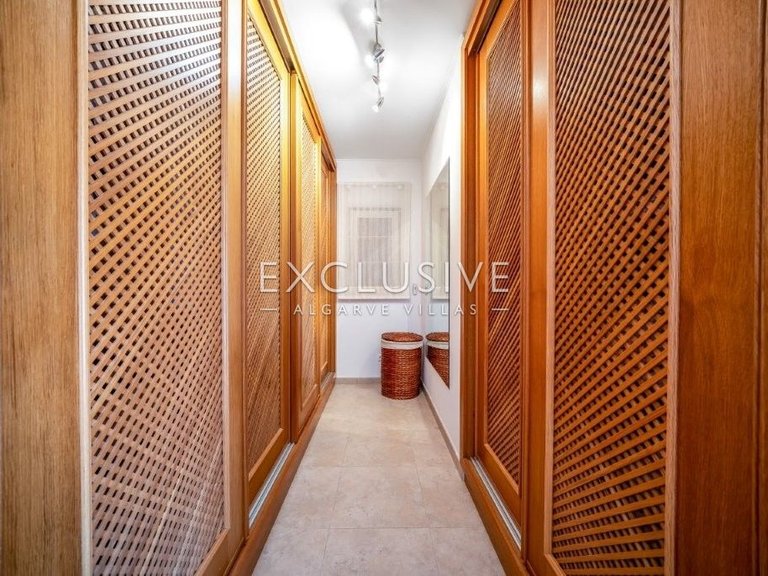 Villa for Sale in Carvoeiro, Algarve 30