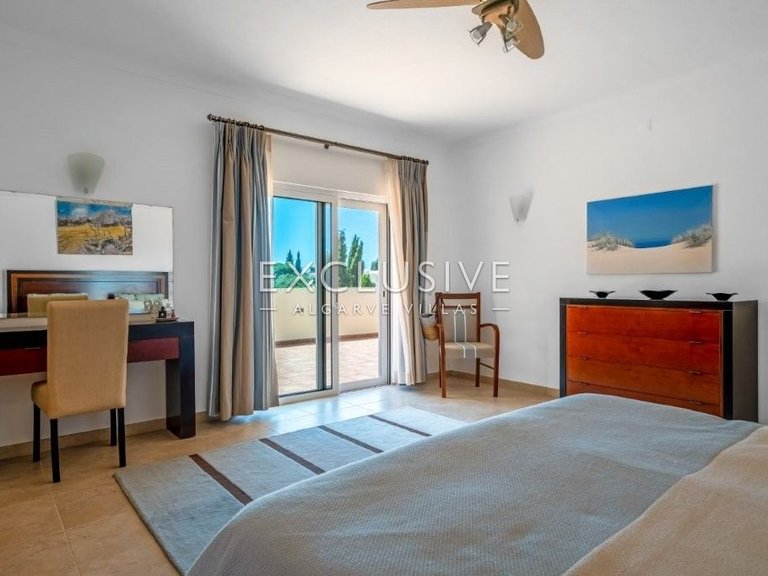 Villa for Sale in Carvoeiro, Algarve 29