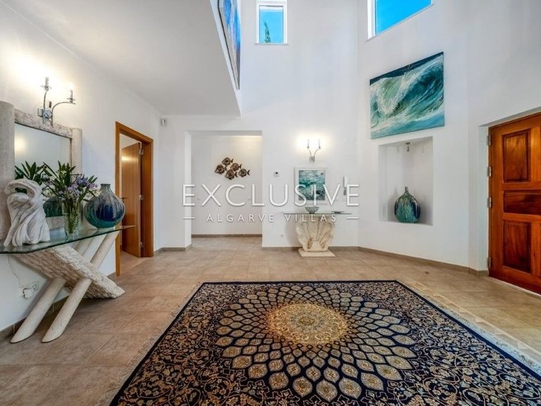 Villa for Sale in Carvoeiro, Algarve 23
