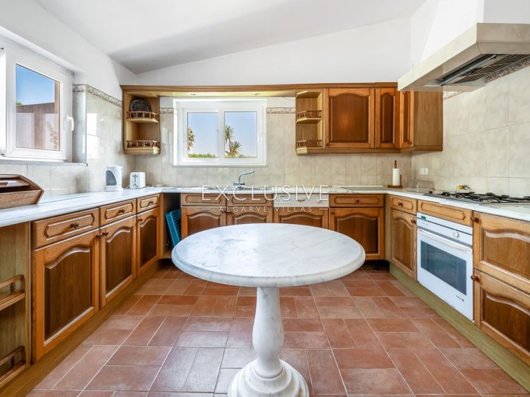 Villa for Sale in Lagos, Algarve 8