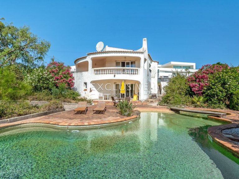 Villa for Sale in Lagos, Algarve 1