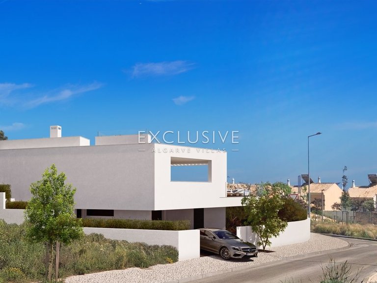 Villa for Sale in Praia Da Luz, Algarve 13