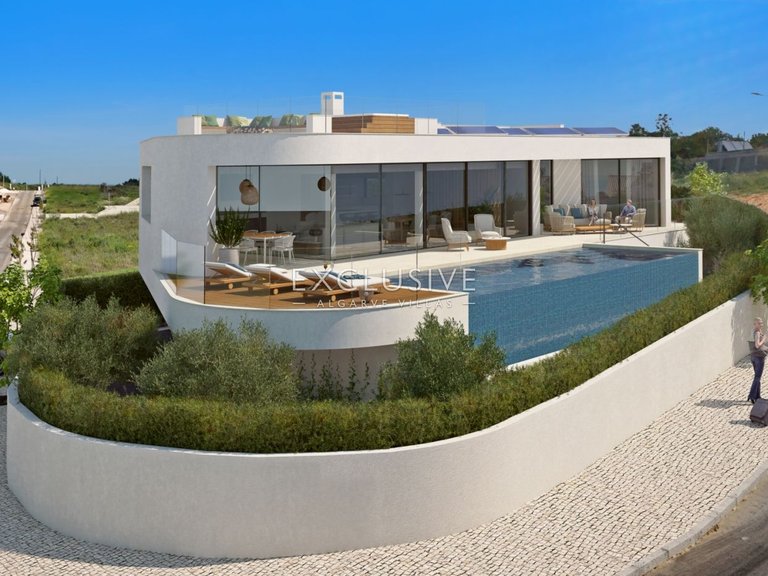 Villa for Sale in Praia Da Luz, Algarve 9