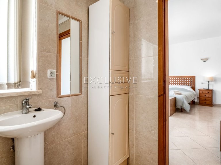 Villa for Sale in Carvoeiro, Algarve 49