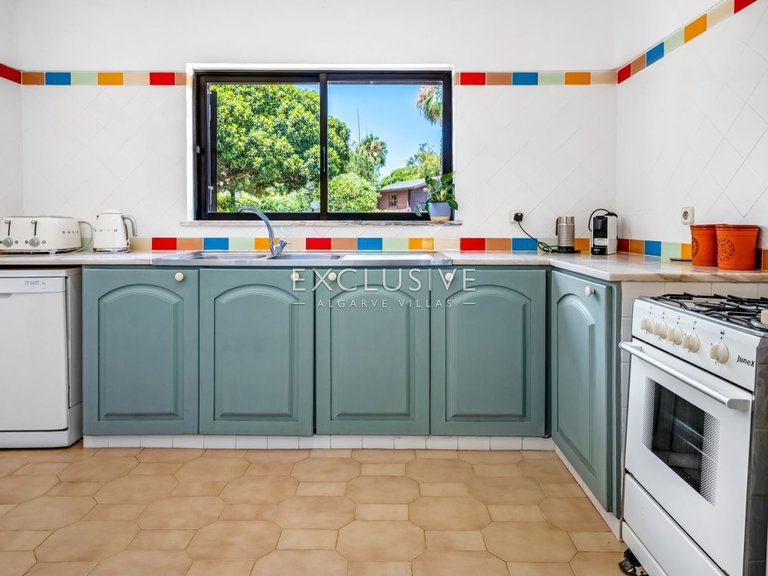 Villa for Sale in Carvoeiro, Algarve 45