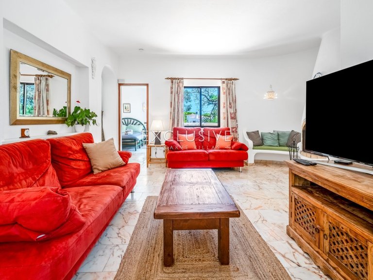 Villa for Sale in Carvoeiro, Algarve 41