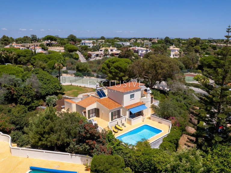 Villa for Sale in Carvoeiro, Algarve 35