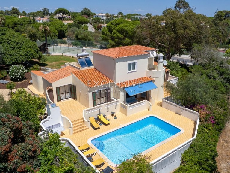 Villa for Sale in Carvoeiro, Algarve 34