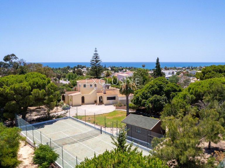 Villa for Sale in Carvoeiro, Algarve 30