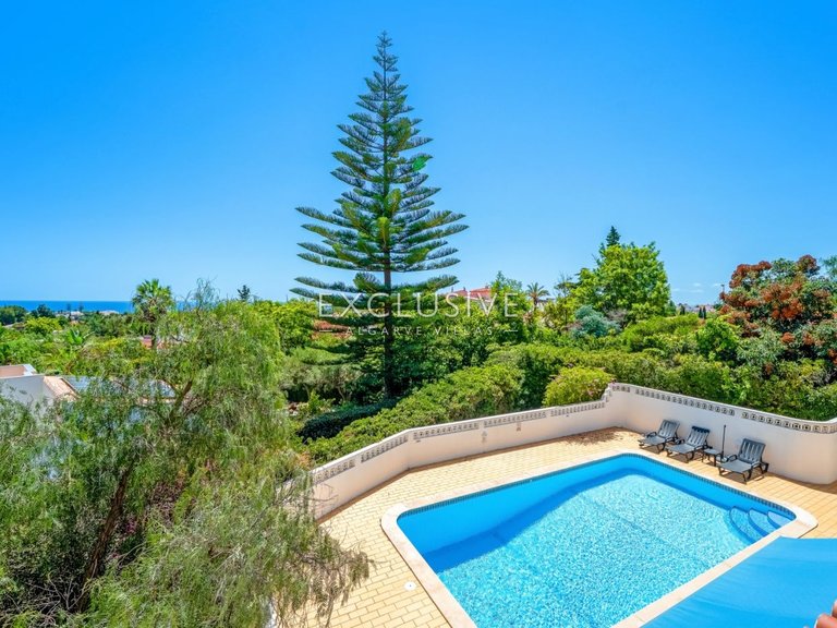 Villa for Sale in Carvoeiro, Algarve 26