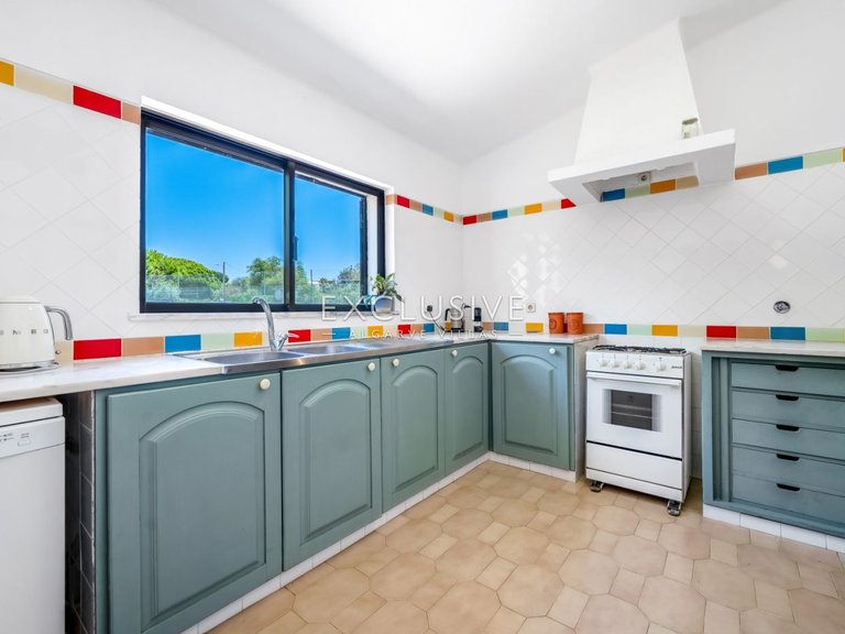 Villa for Sale in Carvoeiro, Algarve 29