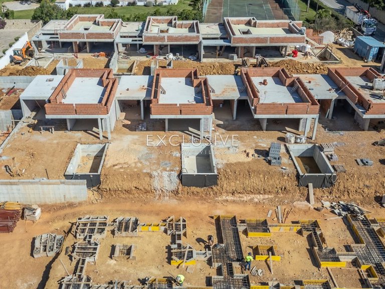 Town House for Sale in Praia Da Luz, Algarve 18