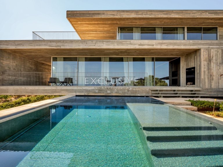 Villa for Sale in Praia Da Luz, Algarve 2