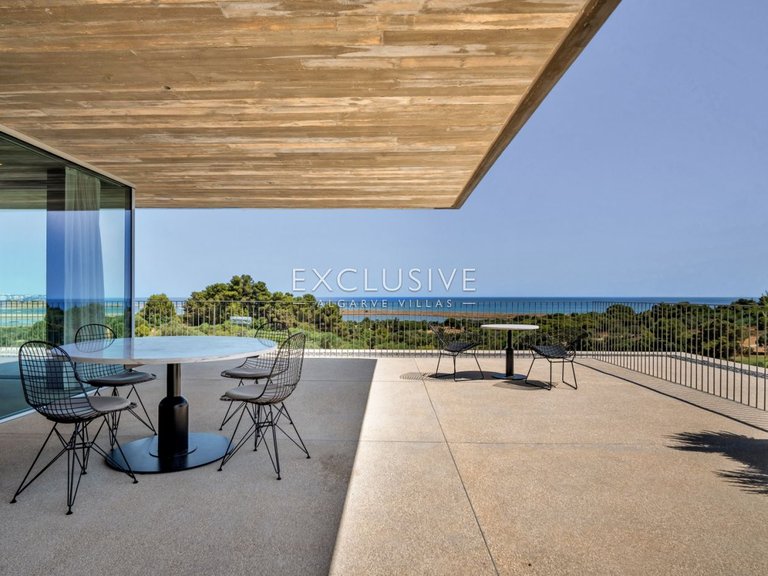 Villa for Sale in Praia Da Luz, Algarve 18