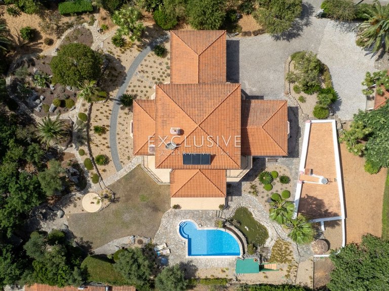Villa for Sale in Carvoeiro, Algarve 47