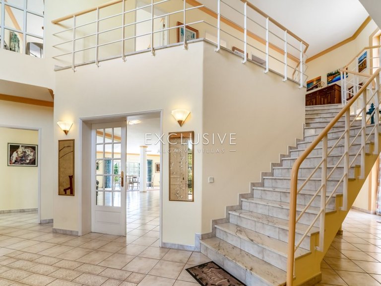 Villa for Sale in Carvoeiro, Algarve 25