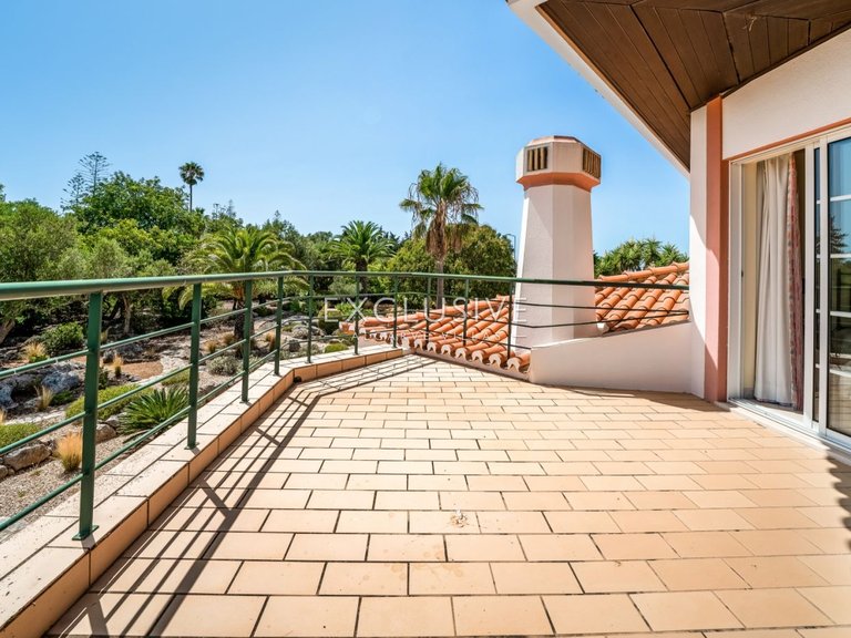 Villa for Sale in Carvoeiro, Algarve 31