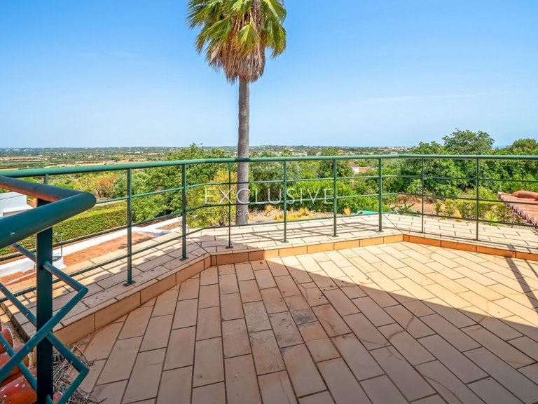 Villa for Sale in Carvoeiro, Algarve 34