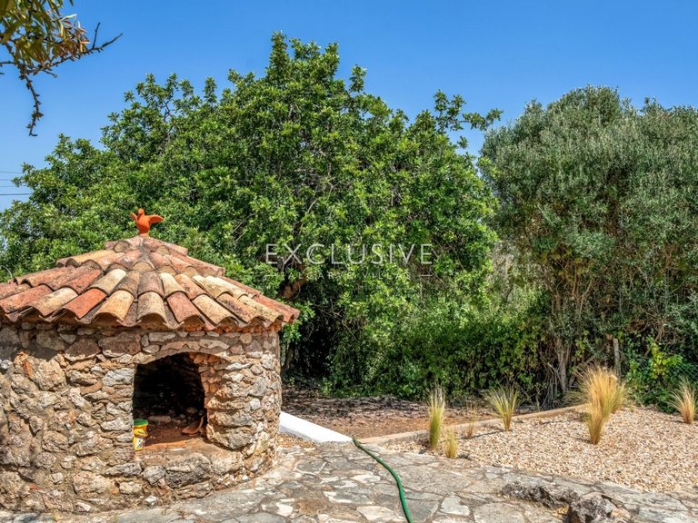 Villa for Sale in Carvoeiro, Algarve 42