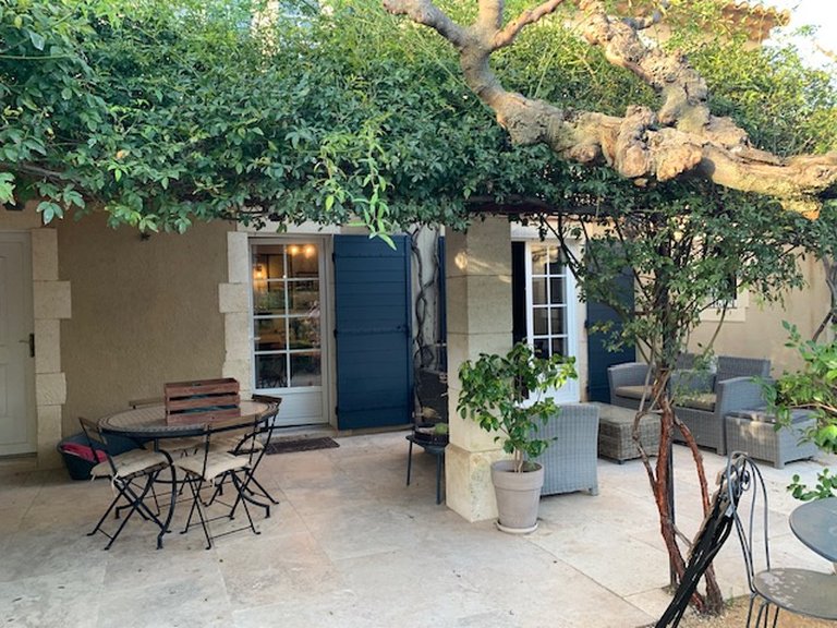 Villa for Sale in Uzes, Uzes Area 1