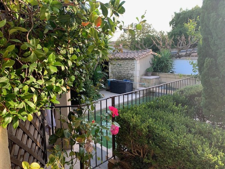 Villa for Sale in Uzes, Uzes Area 8