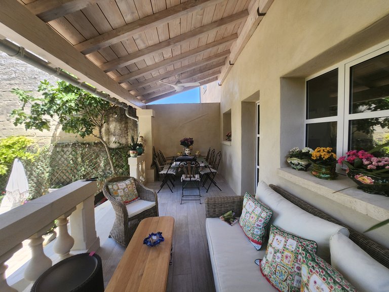 Villa for Sale in Uzes, Uzes Area 2