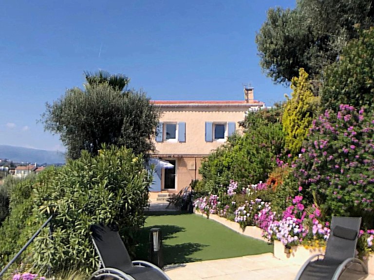 Villa for Sale in Nice, Nice Area 2
