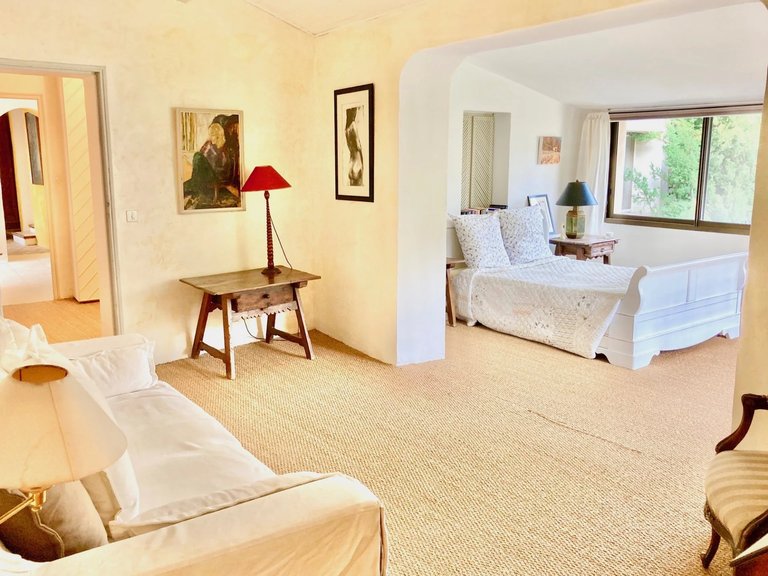 Villa for Sale in Oppede, The Luberon / Vaucluse 17