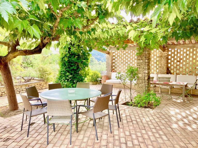 Villa for Sale in Oppede, The Luberon / Vaucluse 7