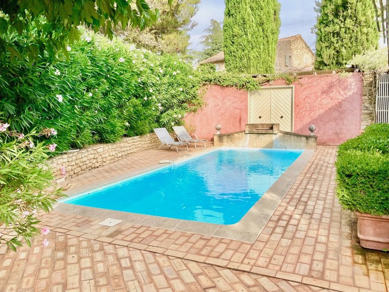 Villa for Sale in Oppede, The Luberon / Vaucluse 8