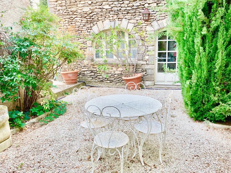 Villa for Sale in Oppede, The Luberon / Vaucluse 9