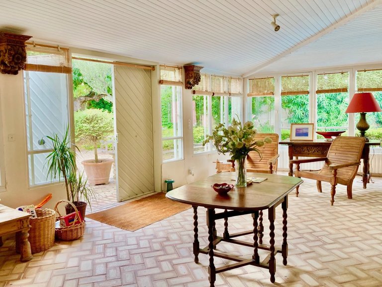 Villa for Sale in Oppede, The Luberon / Vaucluse 10