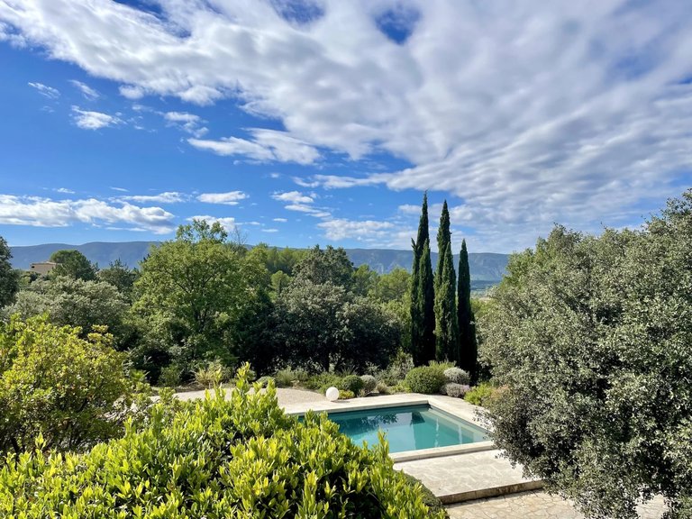 Villa for Sale in Goult, The Luberon / Vaucluse 3