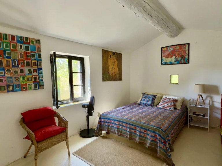 Villa for Sale in Goult, The Luberon / Vaucluse 17