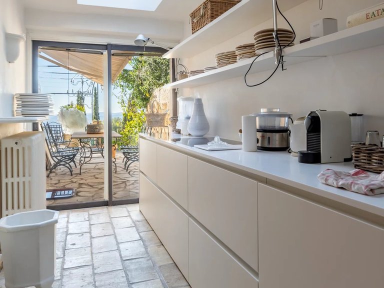 Villa for Sale in St Paul, Vence, St. Paul Area 12