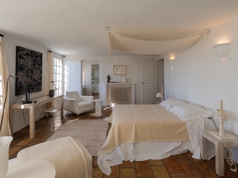 Villa for Sale in St Paul, Vence, St. Paul Area 14