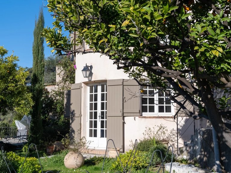 Villa for Sale in St Paul, Vence, St. Paul Area 2