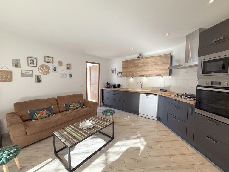 Villa for Sale in Cannes, Cannes Area 13